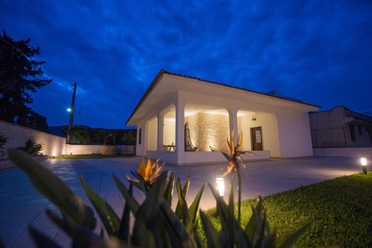 Villa Etoile - Charme & Relax With Pool Avola Zewnętrze zdjęcie